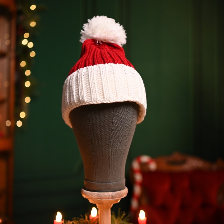 Bonnet court tricot de Noël