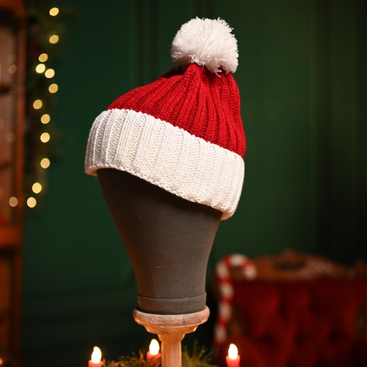 Bonnet court tricot de Noël