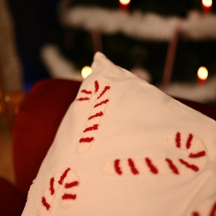 Coussin candy cane brodées